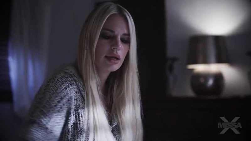 Die vertragsblonde MILF mit kurvigem Körper, ricky Spanierin