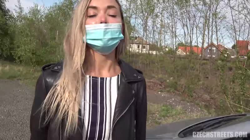 Verwöhnte meine Freundin in Quarantäne) Polina Maxim (Food-Car-Massaker) [Anal, blond, Blowjob, Fetisch,
