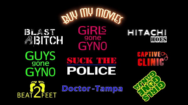 Splendida ragazza teenager si esibisce in un pompino